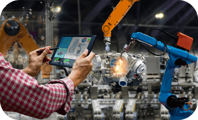 Un uomo interagisce con un robot usando un tablet.