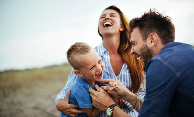 famiglia che sorride